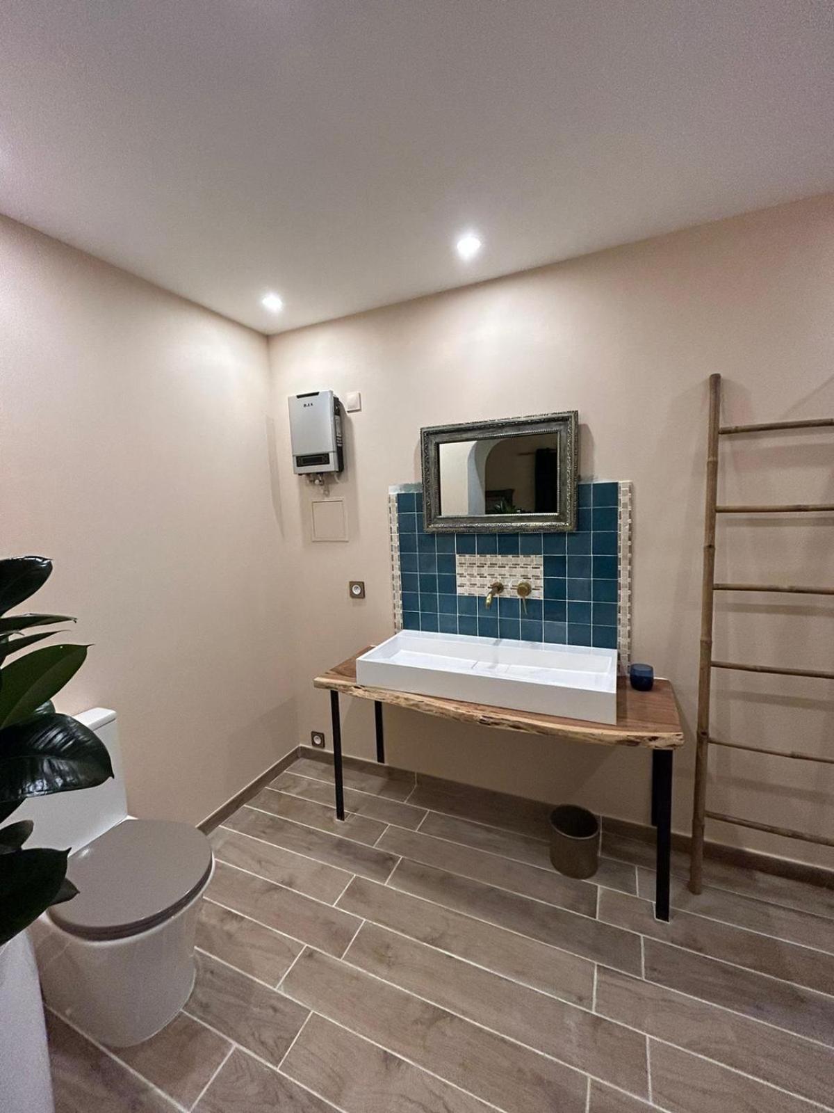 Residence Gabrielle Le Cannet Des Maures Luaran gambar
